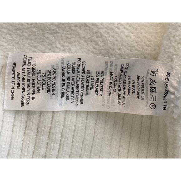 NEW FRENCH CONNECTION Turtle Neck Long Sleeve Sweater Size M - Picture 5 of 5